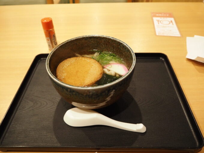 10月下旬初めての東京九州フェリーそれいゆレストランルミエール最後の晩餐の〆は博多名物丸天うどん