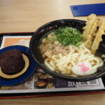 10月下旬初めての北九州念願の資さんうどん大里店かしわごぼ天うどんとぼた餅で朝食
