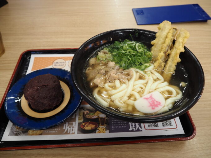 10月下旬初めての北九州念願の資さんうどん大里店かしわごぼ天うどんとぼた餅で朝食