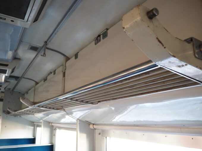 10月下旬初めての北九州門司港レトロ九州鉄道記念館581系の収納された寝台部分