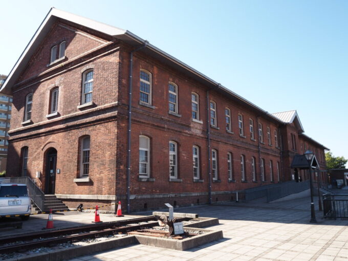 10月下旬初めての北九州門司港レトロ九州鉄道記念館明治24年建築レンガ造りの旧九州鉄道本社