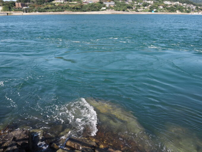 10月下旬初めての北九州門司関門海峡早鞆瀬戸の川のような流れ