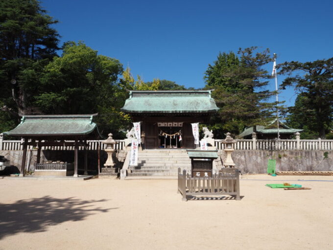 10月下旬初めての山口県下関城下町長府忌宮神社奇祭数方庭祭の行われる鬼石