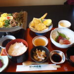 10月下旬初めての山口県下関城下町長府忌宮神社境内の宮の内茶寮瓦そば御膳