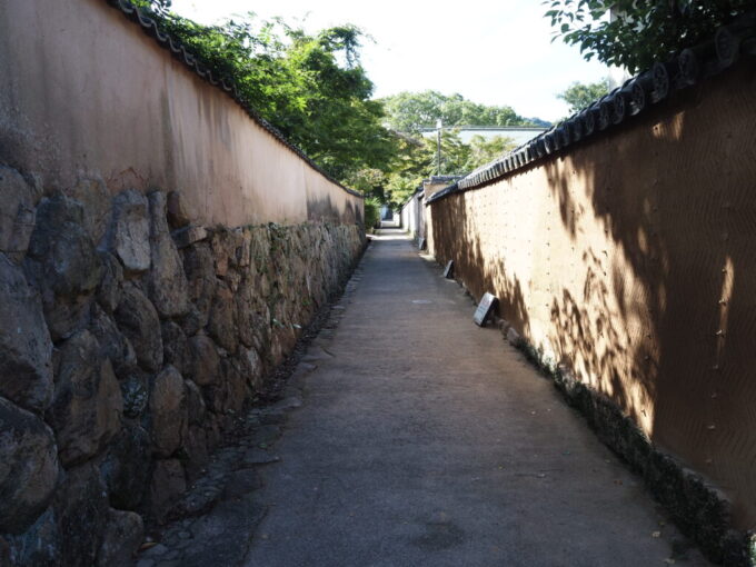 10月下旬初めての山口県下関城下町長府時が止まったかのような情緒をもつ横枕小路