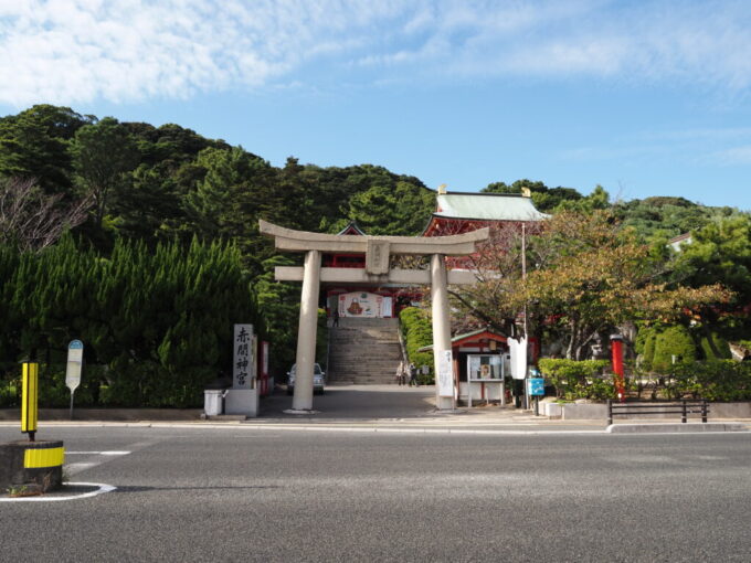 10月下旬初めての山口県下関壇ノ浦赤間神宮鳥居