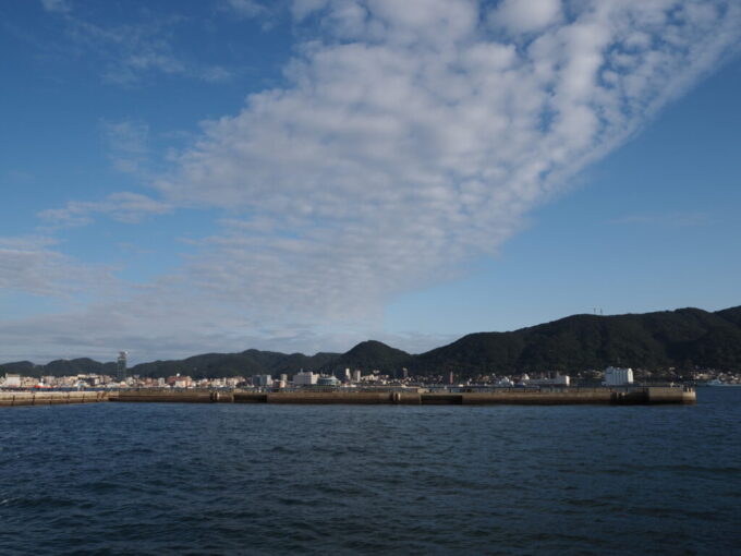 10月下旬初めての山口県下関今日一日たどってきた関門海峡を充実した気持ちで眺める