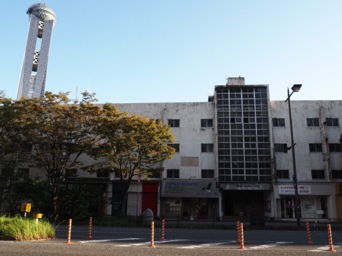 10月下旬初めての山口県下関国道9号線沿いで異彩を放つ昭和レトロな下関第一ビルディング