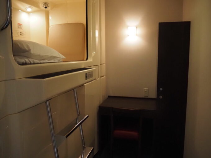 10月下旬初めての山口県下関ステーションホテル快適な個室カプセル