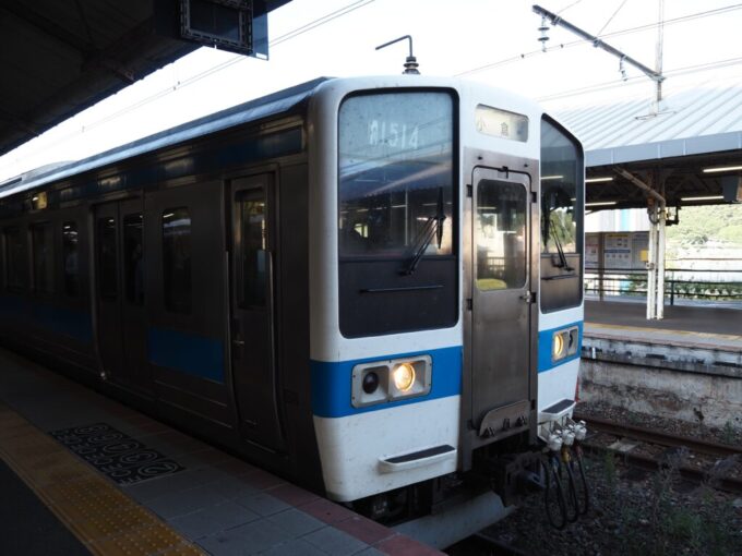 10月下旬初めての山口県下関から小倉を結ぶ山陽本線JR九州の国鉄型交直流電車415系