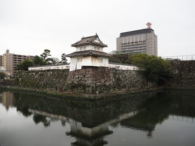 10月下旬初めての大分大分城址公園府内城跡江戸時代から現存する人質櫓