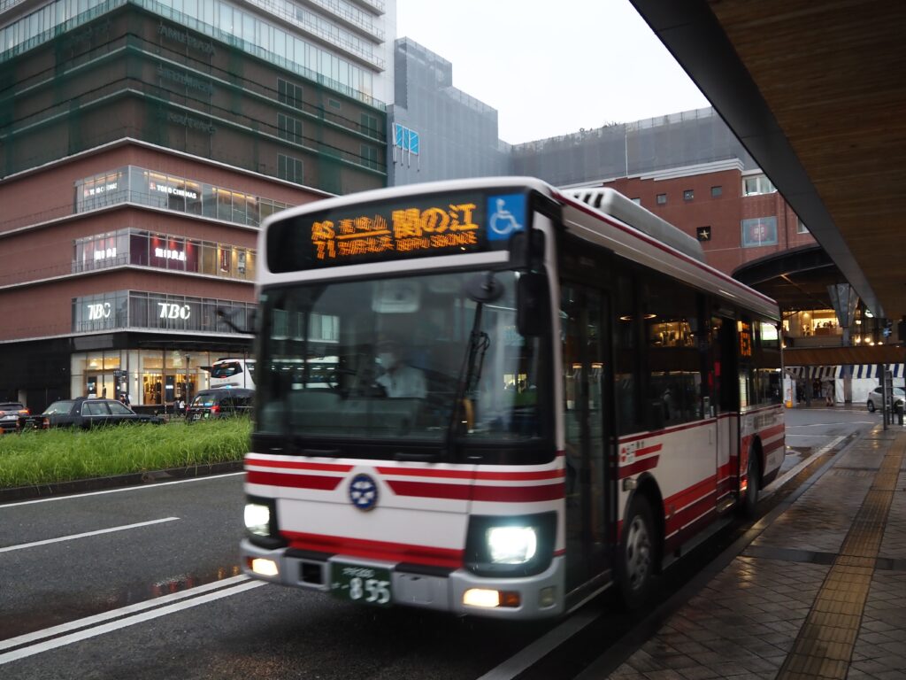 10月下旬大分駅から大分交通関の江車庫前行きバスでさんふらわあの発着する西大分港フェリーターミナル最寄りである王子港町バス停へ