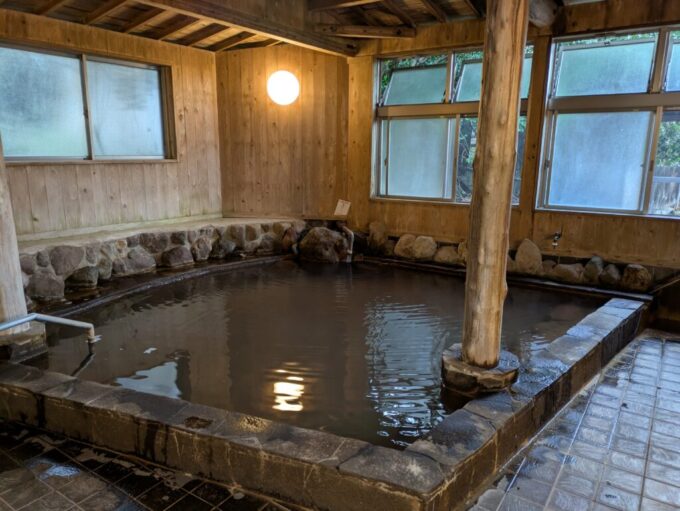 10月下旬12年ぶりの別府鉄輪温泉かんなわゆの香露天風呂付き大浴場の広々とした内湯