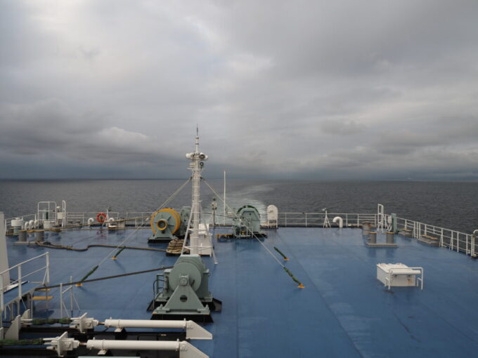 10月下旬初めての関西九州航路商船三井さんふらわあさんふらわあぱーるこの旅の記憶を重ねつつ去り行く航跡を見送る