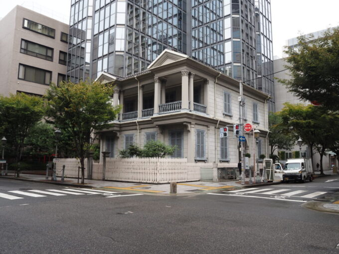 10月下旬16年ぶりの神戸明治時代建築の旧居留地時代の唯一無二現存する十五番館