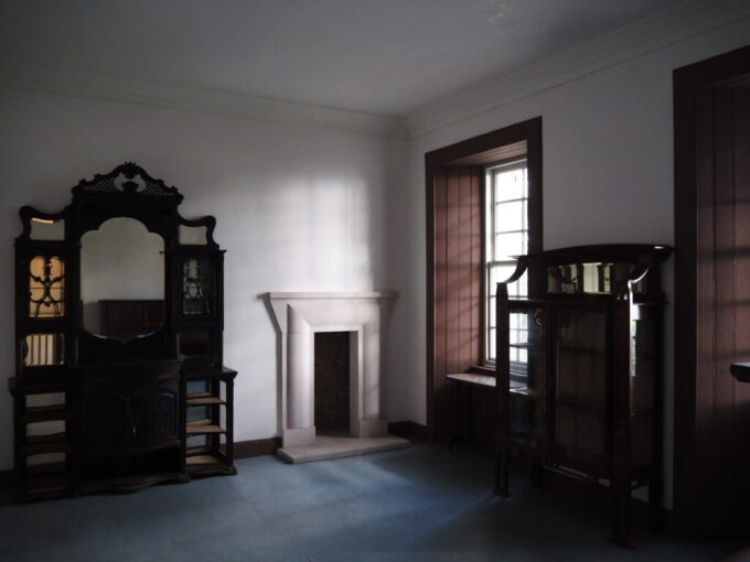 10月下旬初めての屋島四国村ミウゼアム江埼灯台退息所外国人灯台守が住むため洋風の室内