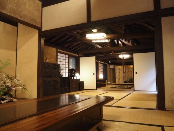 10月下旬初めての屋島四国村ミウゼアム久米通賢旧宅立派なお屋敷の内部