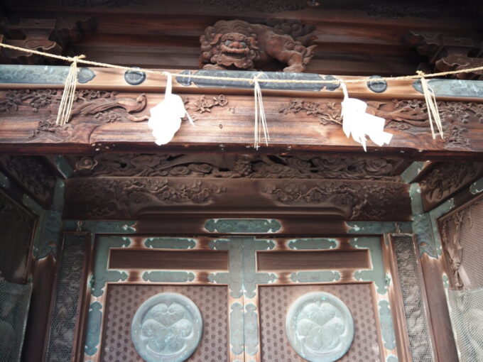 10月下旬初めての屋島讃岐東照宮屋島神社神門の躍動感あふれる見事な唐獅子