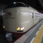 10月下旬夜の高松駅7年半ぶりとなる285系寝台特急サンライズ瀬戸号との再会