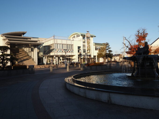 12月中旬西日に染まる佐野駅