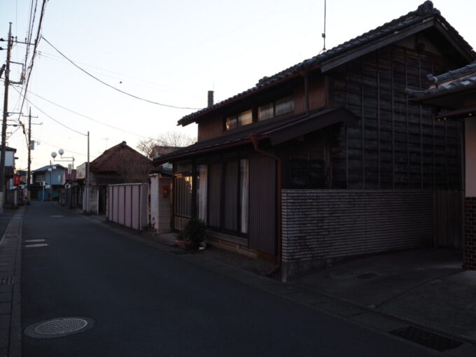 12月中旬セピア色に染まる佐野の古き良き町並み