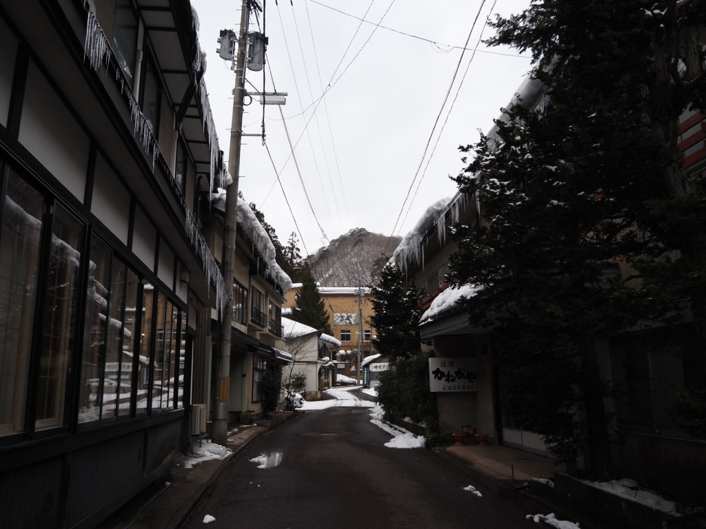 2月上旬冬の花巻台温泉松田屋旅館で迎える静かな朝