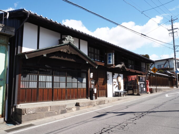 3月上旬はじめての小諸北国街道小諸宿現在も旅館として営業を続ける脇本陣粂屋