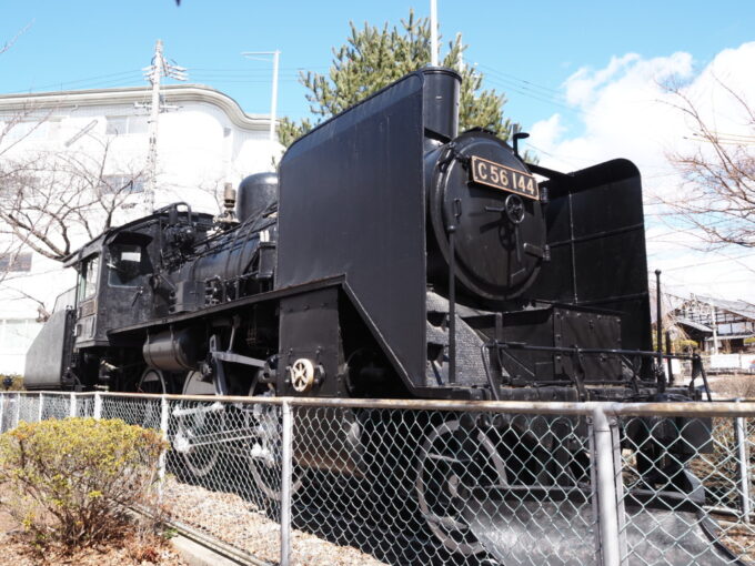 3月上旬初めての小諸小諸城址懐古園児童公園に保存されたSLC56144