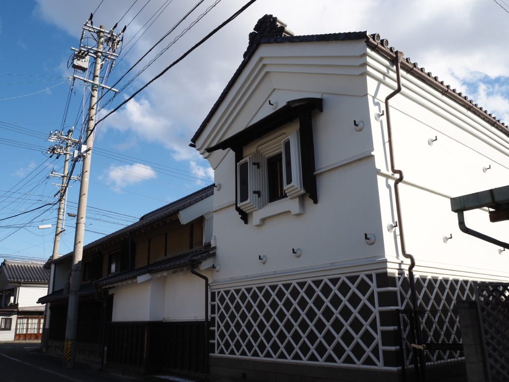 3月上旬初めての上田北国街道沿いに残る土蔵