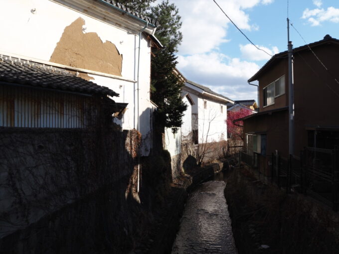 3月上旬初めての上田柳町の脇を流れる蛭沢川