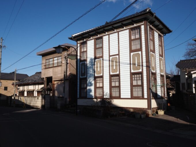 3月上旬初めての上田北国街道から少し入ったところに建つ旧草間歯科医院の瀟洒な洋館