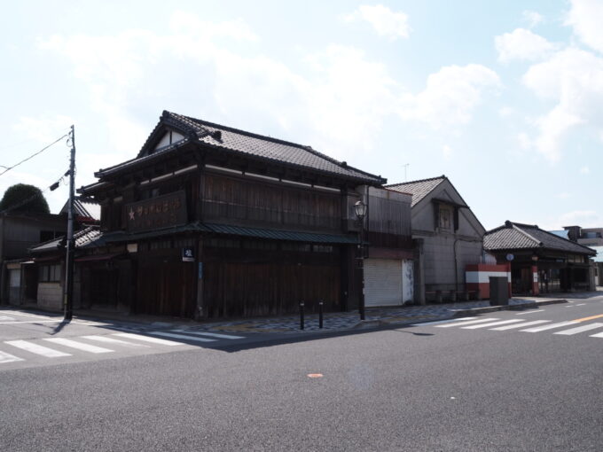 4月中旬12年ぶりの黒磯神山商店の歴史あふれる木造建築と植竹虎太商店の重厚な石蔵
