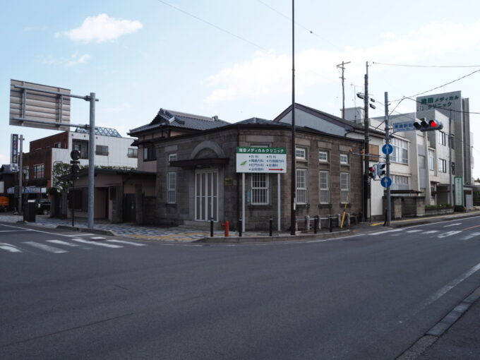 4月中旬12年ぶりの黒磯旧国道4号線に面する仁愛会サロンの重厚な石造りの建物