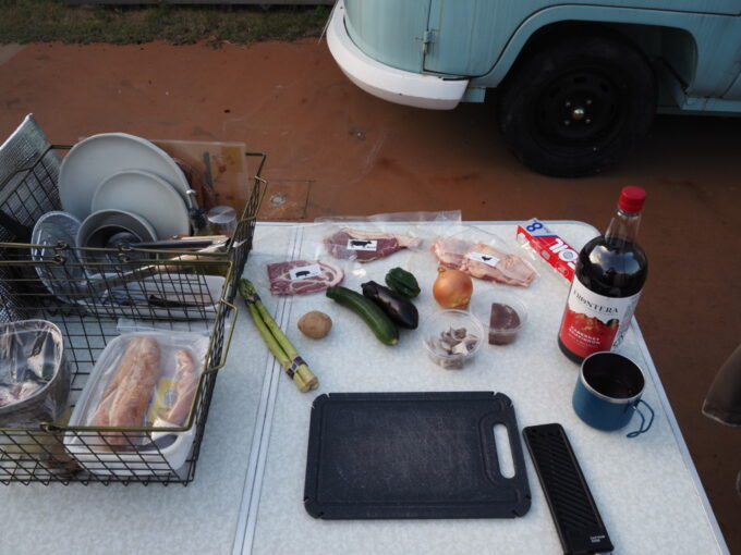 4月中旬那須温泉グランピングNenn（ネン）1泊目夕食フロントから好みの野菜を選びいざ調理開始