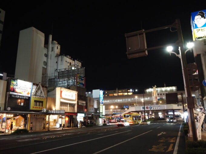 4月中旬大通りから眺める夜の宇都宮駅