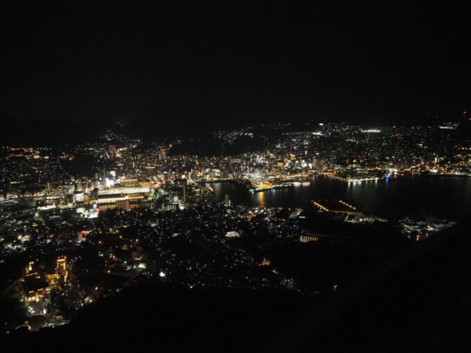 5月中旬26年ぶりの長崎稲佐山展望台から望む長崎駅付近の夜景