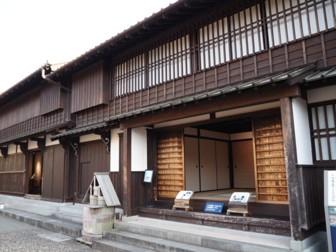 5月中旬26年ぶりの長崎出島出入りする人々を監視するため管理者である乙名が詰めていたという乙名詰所