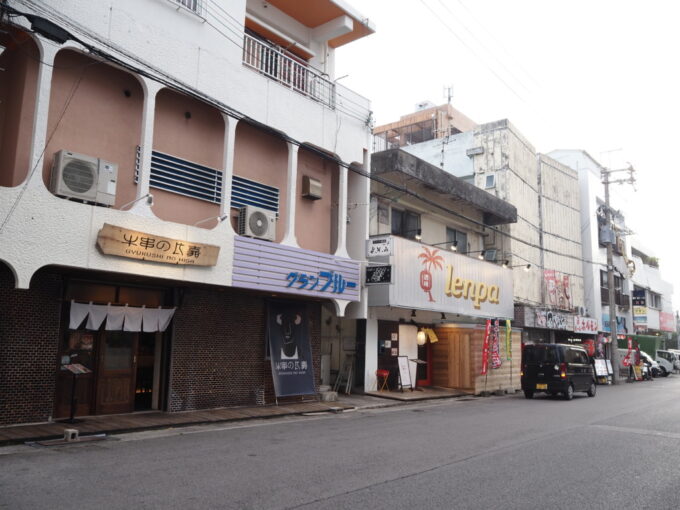 6月上旬いつもより半月早い八重山旅石垣島繁華街美崎町に位置する牛串の比嘉