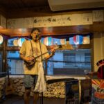 6月上旬いつもより半月早い八重山旅石垣島島唄三線ライブ居酒屋結風19：20から始まる三線ライブで沖縄の音に酔いしれる