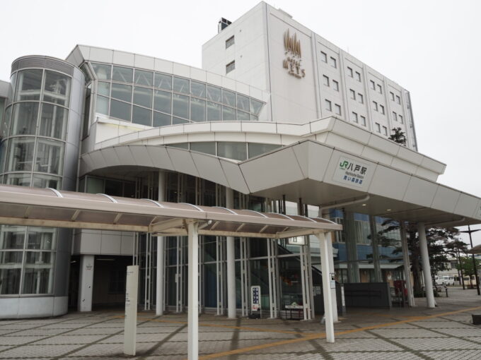 8月上旬東北新幹線八戸駅