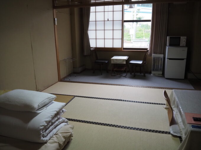 8月上旬夏の東北旅初めての三八上北東北町上北町温泉旅館水明和室8畳客室