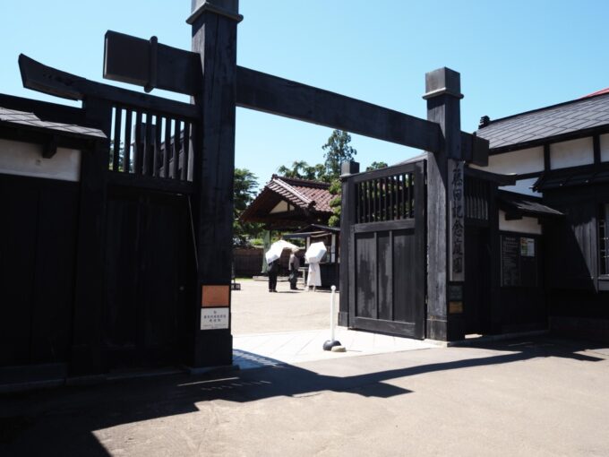 8月上旬夏の東北旅弘前藤田記念庭園入口