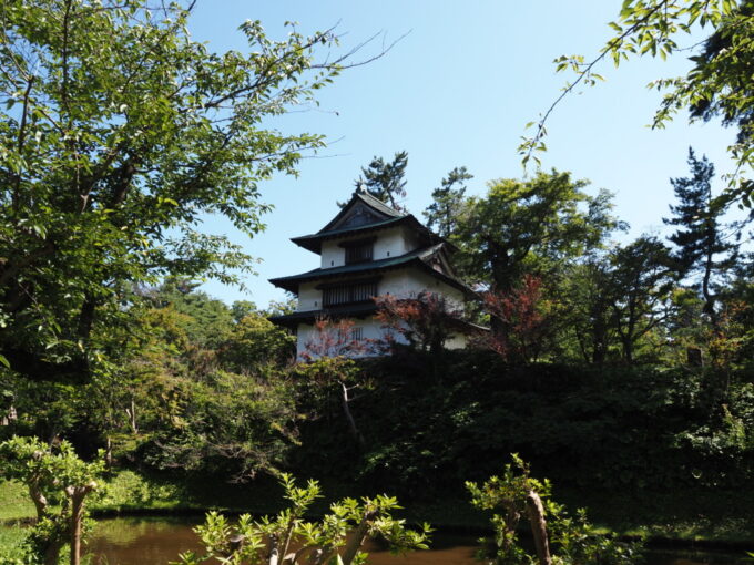 8月上旬夏の東北旅弘前城丑寅櫓