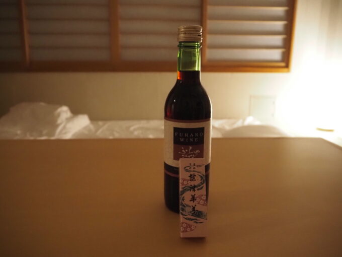 9月上旬7年ぶりの再会となる太平洋フェリーきそ初めての特等和室夜のお供にふらのワイン赤
