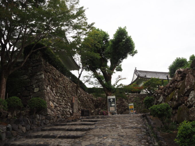 9月上旬7年ぶりの犬山城二の丸桐の丸のあった針綱神社にお参りし天守の建つ本丸へ